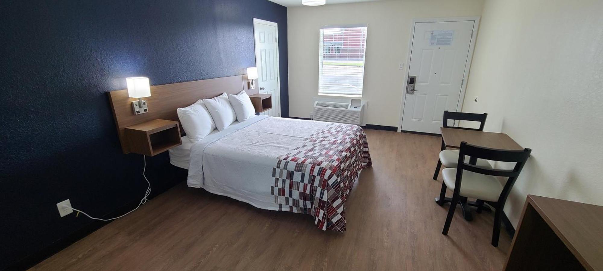Red Roof Inn Байрън Екстериор снимка