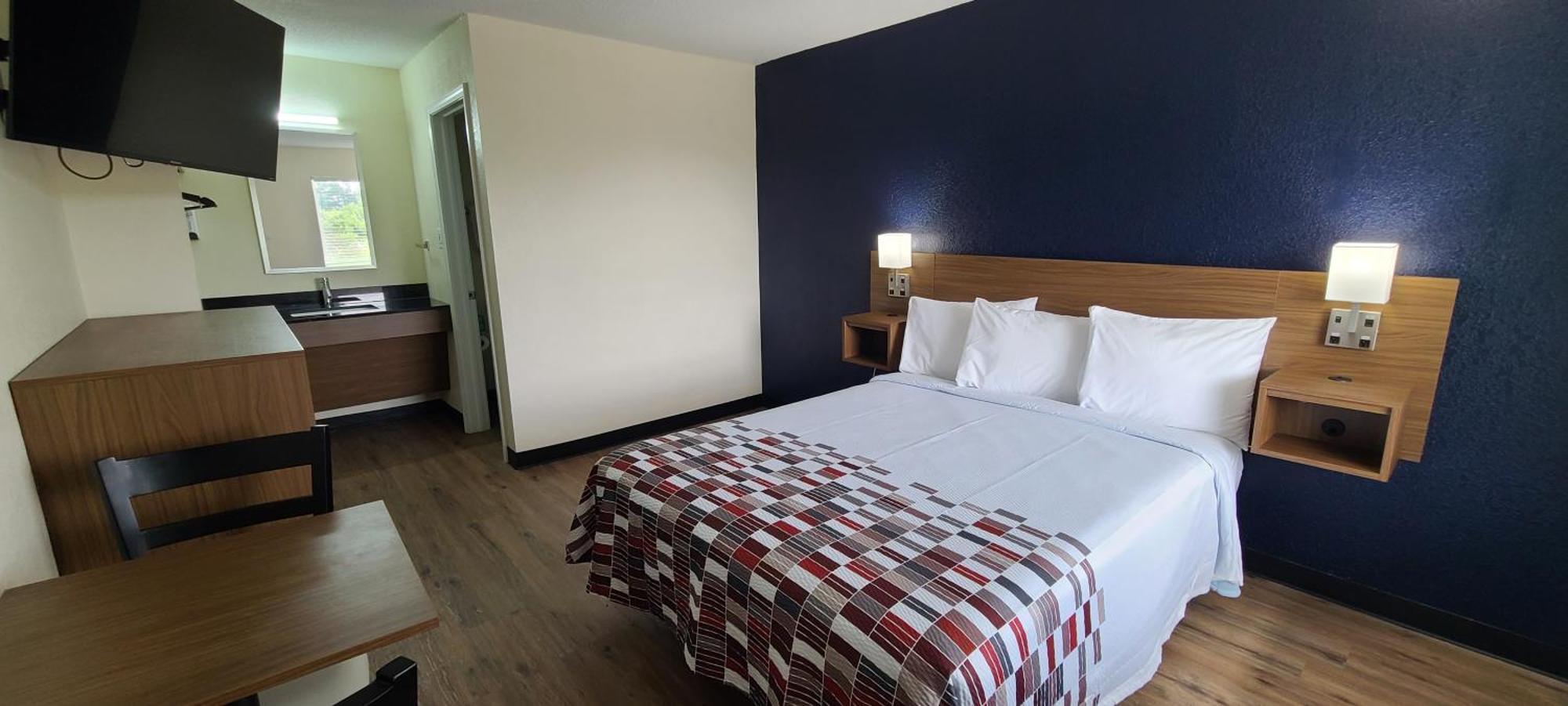 Red Roof Inn Байрън Екстериор снимка